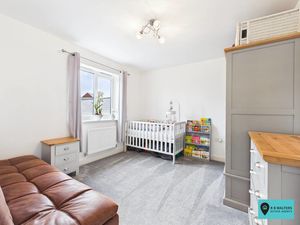 Bedroom- click for photo gallery